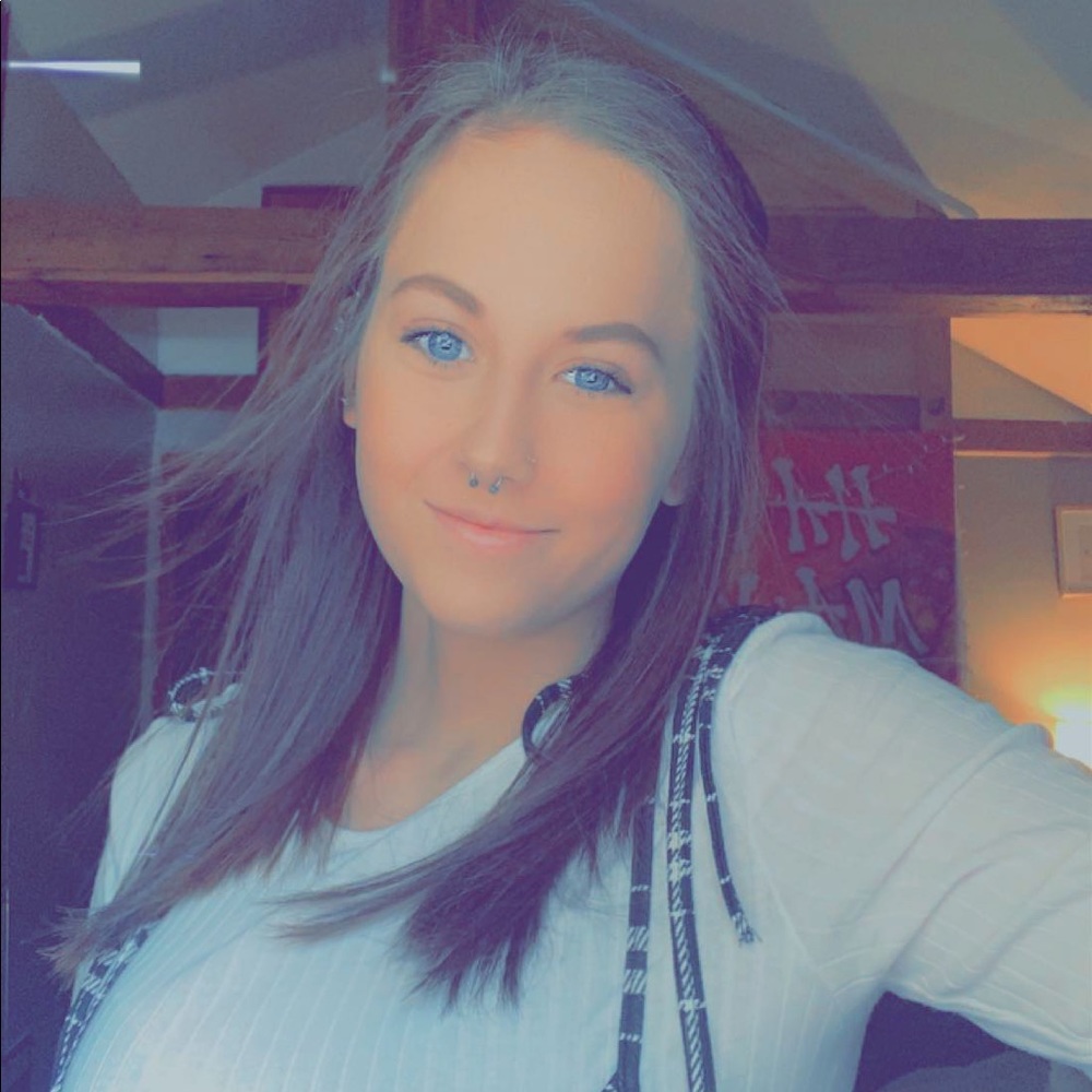 Meet your Posher, Gaby